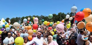 ÇEKMEKÖY’DEN MİNİK CEMRE’YE UMUT DOLU UĞURLAMA: GÖKYÜZÜNE BALONLAR BIRAKILDI